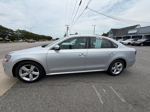 Used 2014 Volkswagen Passat 1.8T Wolfsburg Edition FWD image 2