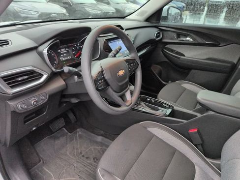 Used 2023 Chevrolet TrailBlazer LT w/ Convenience Package AWD/4WD image 28