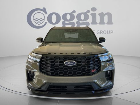 New 2026 Ford Explorer ST w/ Sun And Sound Package AWD/4WD image 8