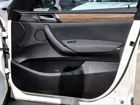 Used 2017 BMW X3 sDrive28i image 21