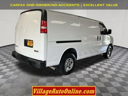 Used 2023 GMC Savana 3500 w/ Driver Convenience Package RWD image 4