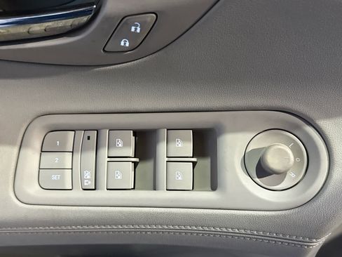 Used 2014 Buick LaCrosse Leather image 10