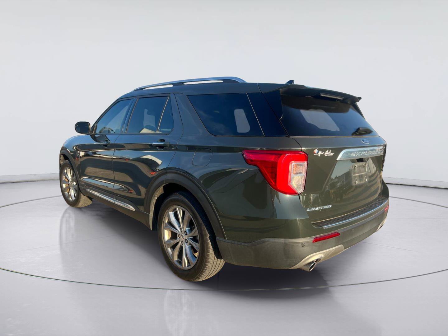 Certified 2021 Ford Explorer Limited w/ Equipment Group 301A RWD image 5