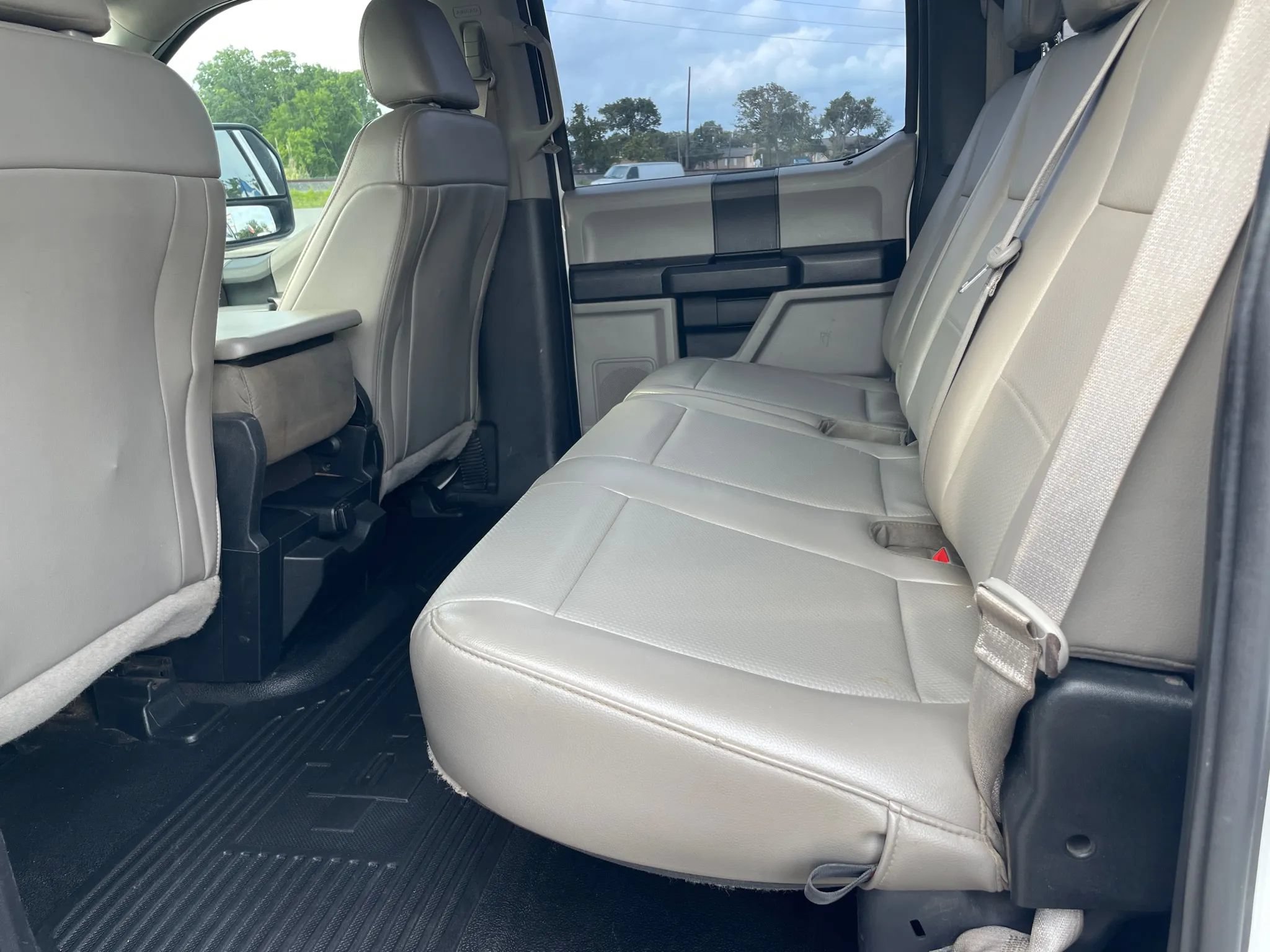 Used 2019 Ford F350 XL w/ Power Equipment Group AWD/4WD image 12