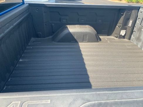 Used 2022 GMC Sierra 1500 Elevation w/ X31 Off-Road Package AWD/4WD image 14