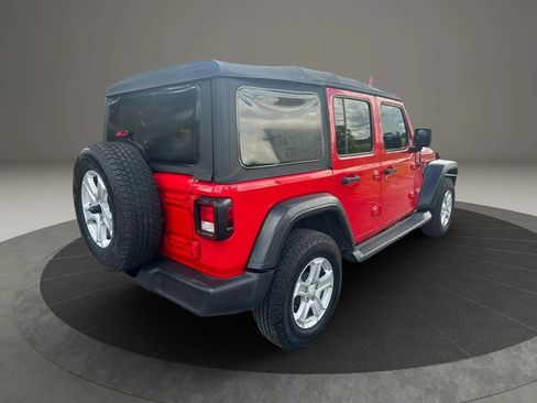 Used 2018 Jeep Wrangler Unlimited Sport S AWD/4WD image 6