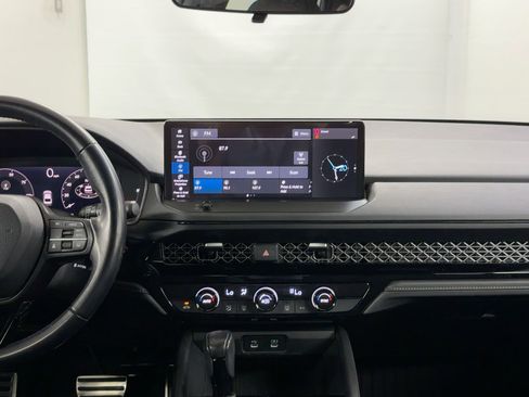 Used 2023 Honda Accord Sport image 32