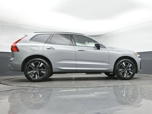 New 2026 Volvo XC60 B5 Core w/ Climate Package AWD/4WD image 41