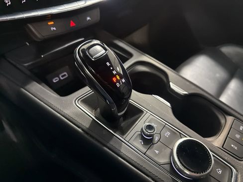 Used 2024 Cadillac XT4 Premium Luxury FWD image 27