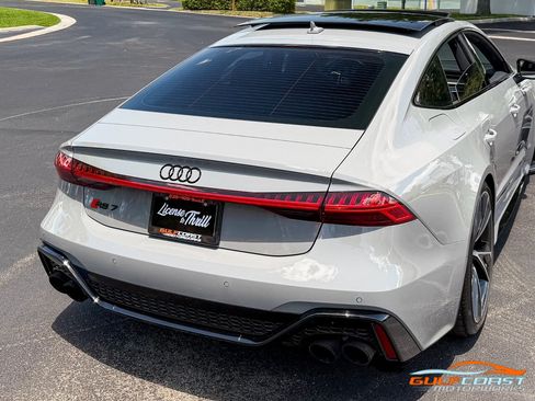 Used 2022 Audi RS 7 Sportback w/ Black Optic Package AWD/4WD image 64