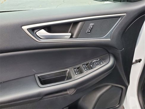 Certified 2024 Ford Edge SEL w/ Convenience Package image 10