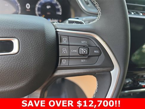 New 2025 Jeep Grand Cherokee L Limited w/ Luxury Tech Group II image 19