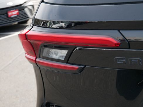 Used 2024 Toyota Grand Highlander Limited AWD/4WD image 17