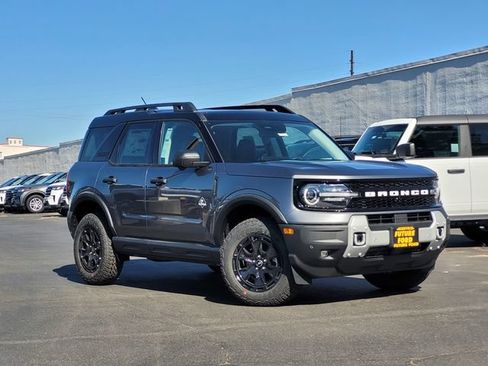 New 2026 Ford Bronco Sport Outer Banks w/ Sasquatch Outer Banks Package AWD/4WD image 1