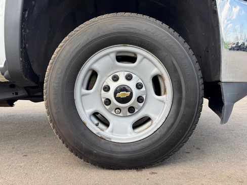 Used 2015 Chevrolet Silverado 2500 W/T RWD image 13