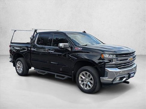 Used 2020 Chevrolet Silverado 1500 LTZ w/ LTZ Premium Package AWD/4WD image 3