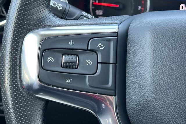 Used 2025 Chevrolet Blazer LT AWD/4WD image 31