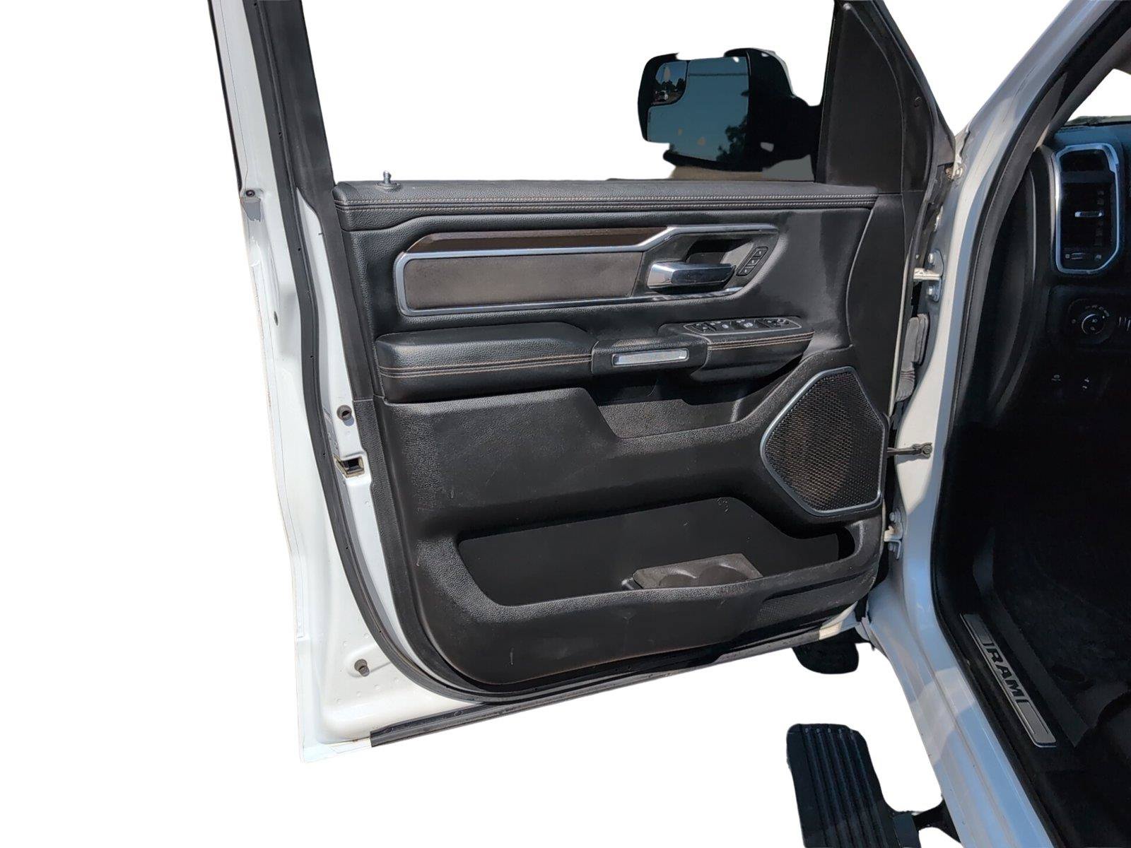 Used 2022 RAM 1500 Laramie w/ Laramie Southwest Edition AWD/4WD image 9
