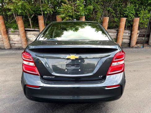 Used 2020 Chevrolet Sonic LT image 10