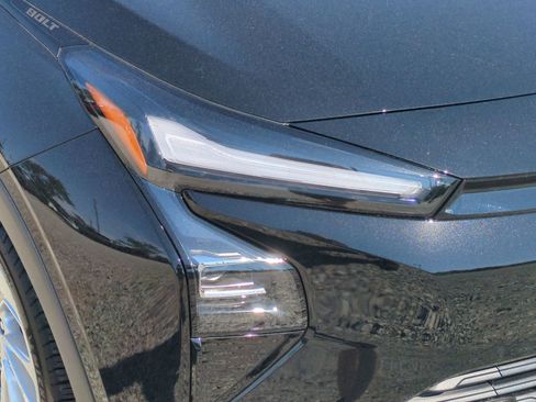 New 2027 Chevrolet Bolt LT w/ Comfort Package FWD image 12