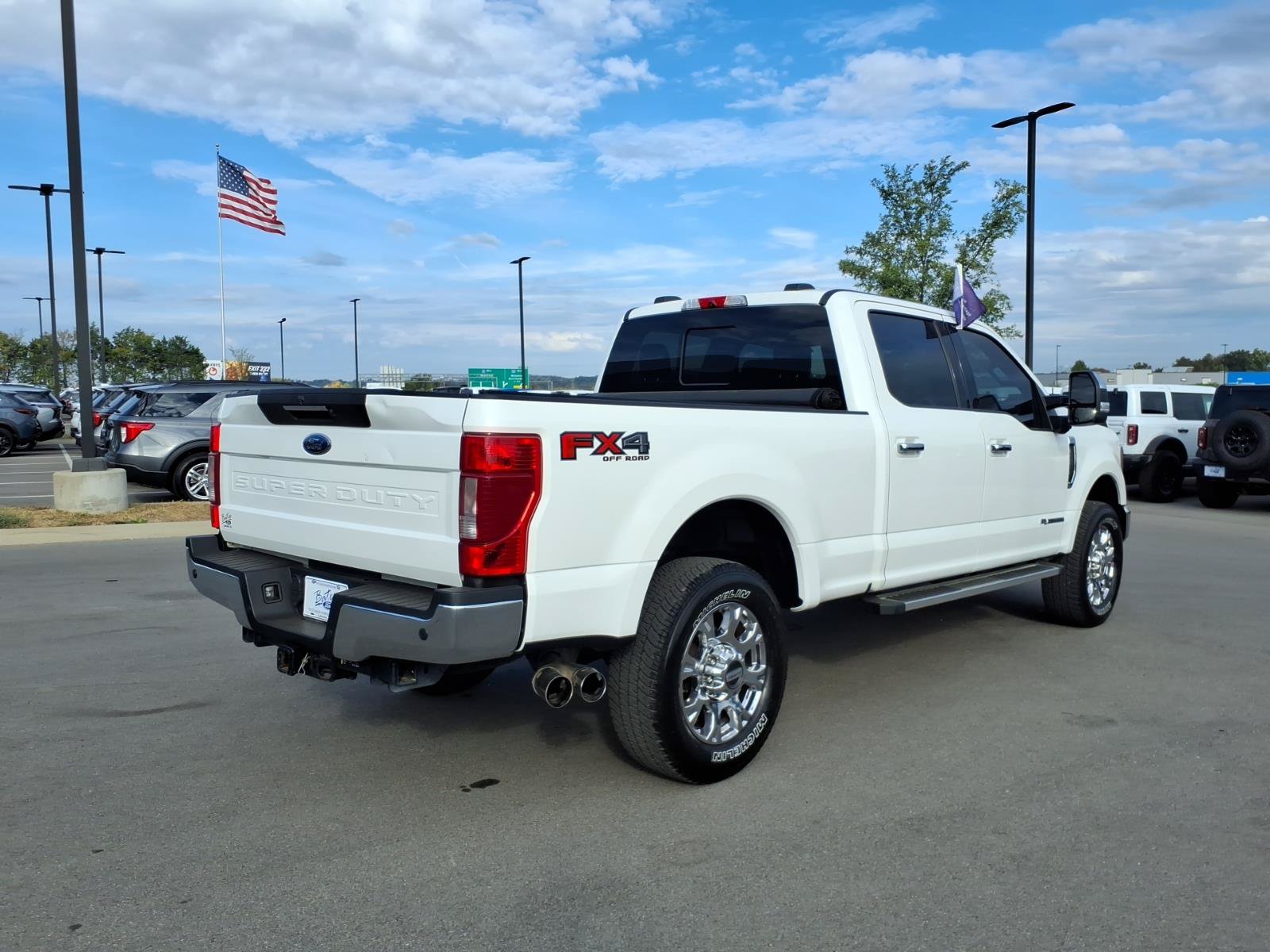 Certified 2020 Ford F350 Lariat w/ Lariat Ultimate Package AWD/4WD image 3