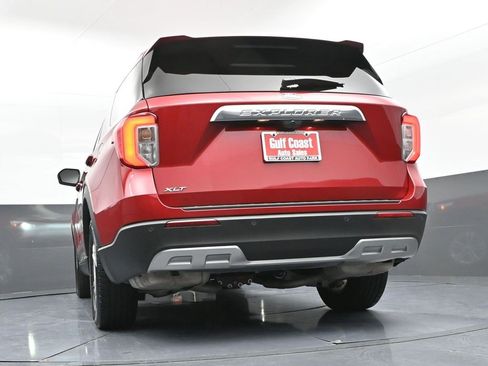 Used 2024 Ford Explorer XLT w/ Equipment Group 202A image 33