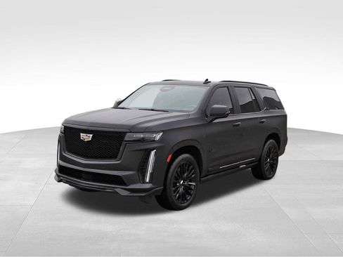 Used 2023 Cadillac Escalade V AWD/4WD image 2