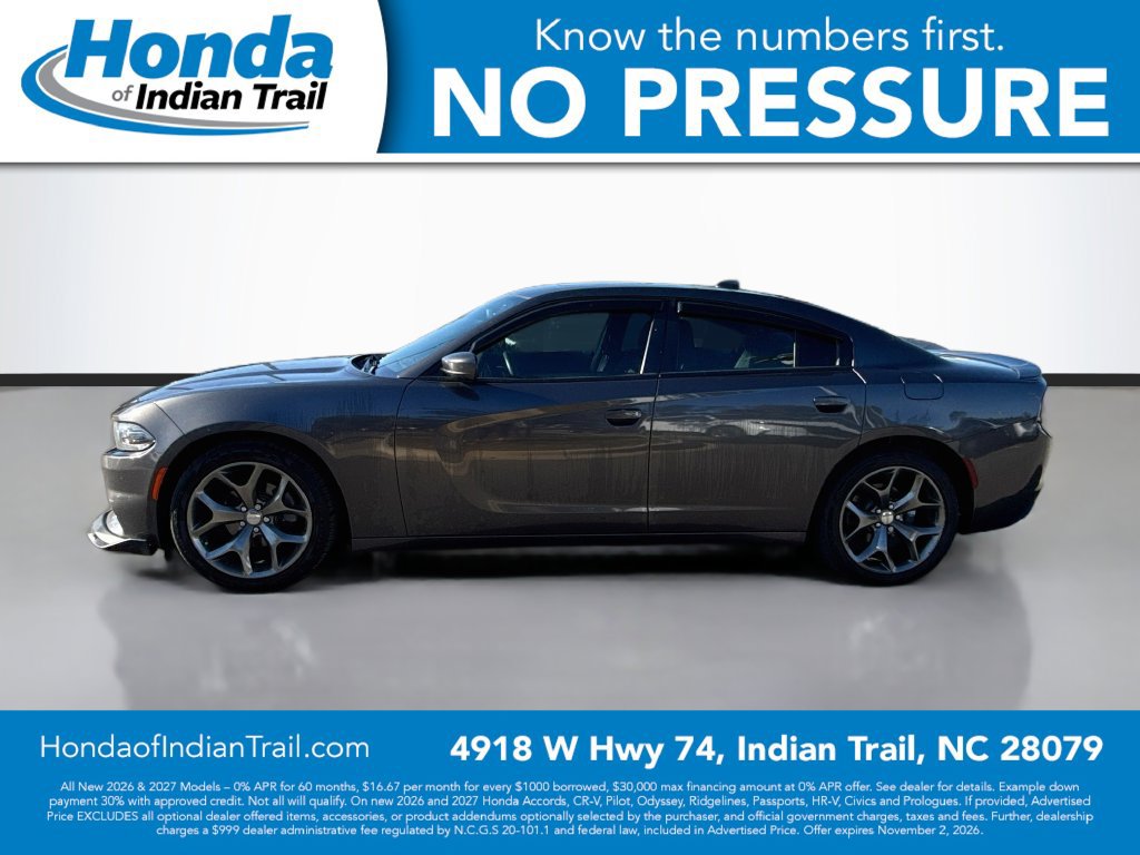Used 2016 Dodge Charger SXT w/ Rallye Group RWD image 4