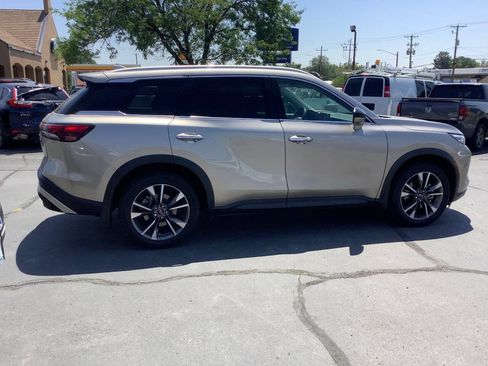 Used 2023 INFINITI QX60 Luxe w/ Cargo Package AWD/4WD image 11