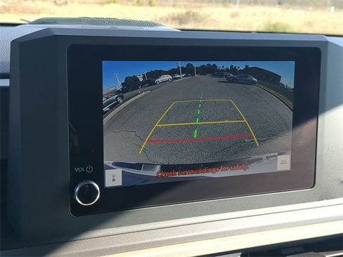 Used 2024 Toyota Tacoma TRD Off-Road image 17