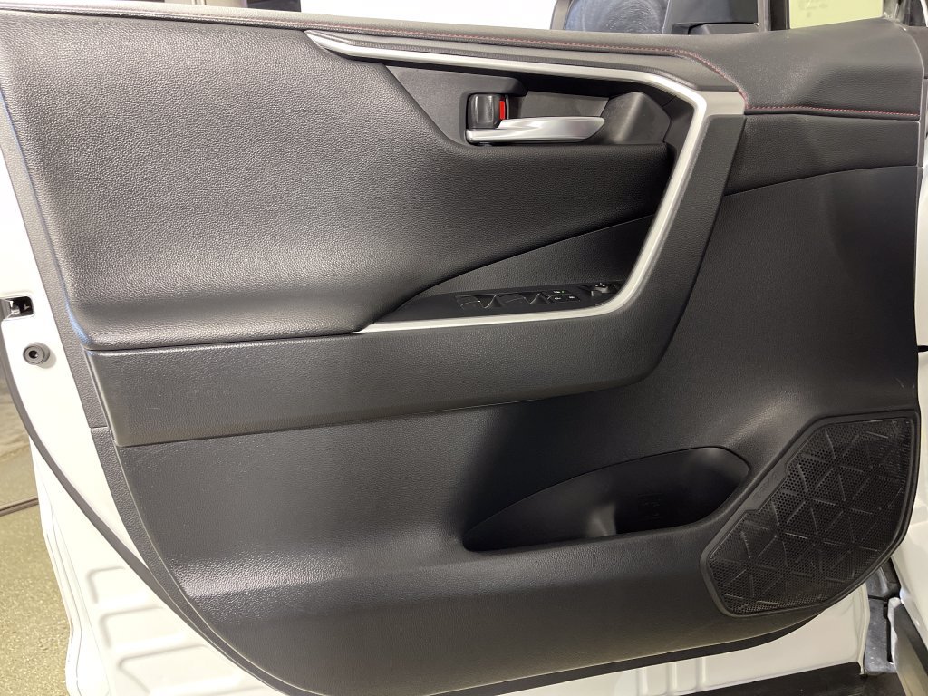 Used 2023 Toyota RAV4 XSE w/ Weather Package AWD/4WD image 17