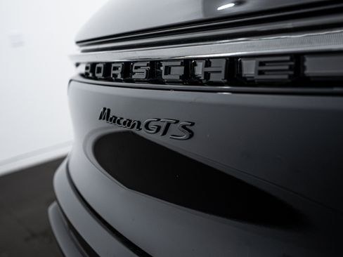 New 2026 Porsche Macan GTS image 27