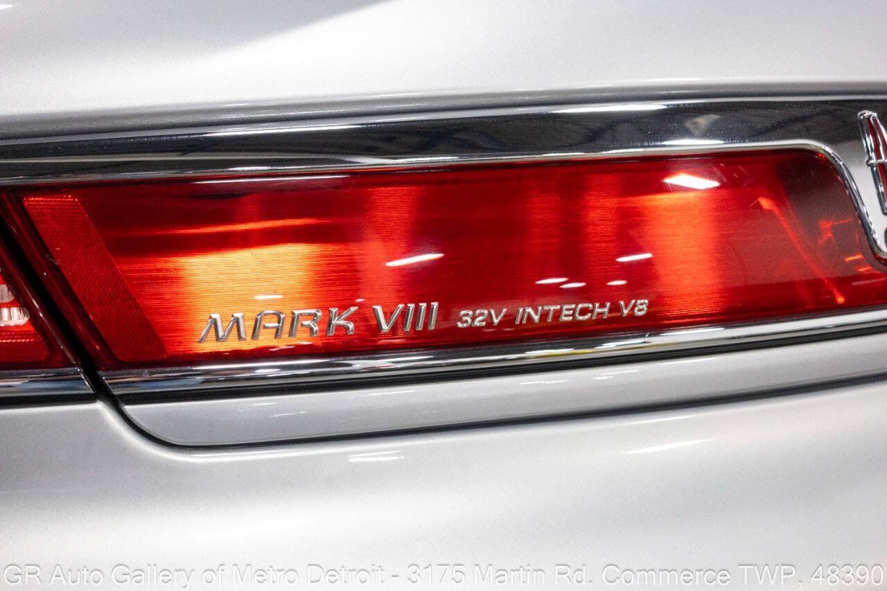 Used 1998 Lincoln Mark VIII RWD image 34