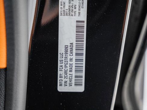 New 2026 Chrysler Pacifica Pinnacle image 36