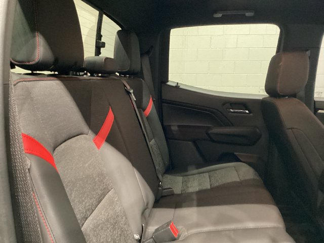Used 2023 Chevrolet Colorado Z71 w/ Z71 Convenience Package 2 AWD/4WD image 17