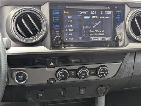 Used 2017 Toyota Tacoma TRD Sport w/ Tow Package image 11