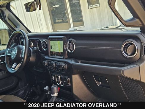 Used 2020 Jeep Gladiator Overland AWD/4WD image 30