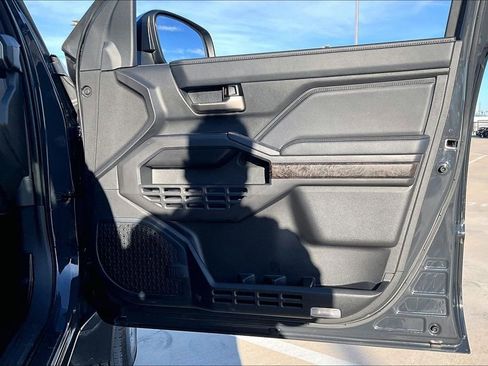 Used 2024 Toyota Tacoma Limited image 23