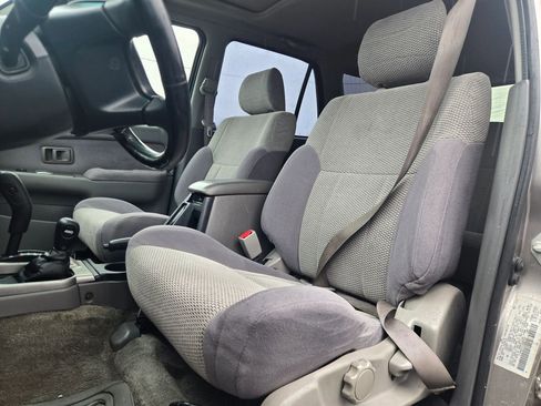 Used 2002 Toyota 4Runner SR5 image 10