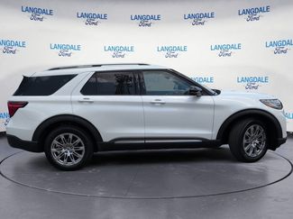 New 2026 Ford Explorer Platinum RWD video 3