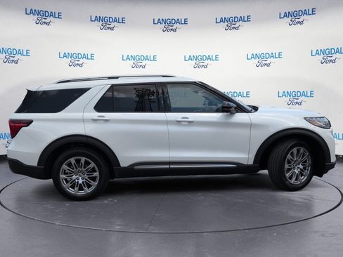 New 2026 Ford Explorer Platinum RWD image 3