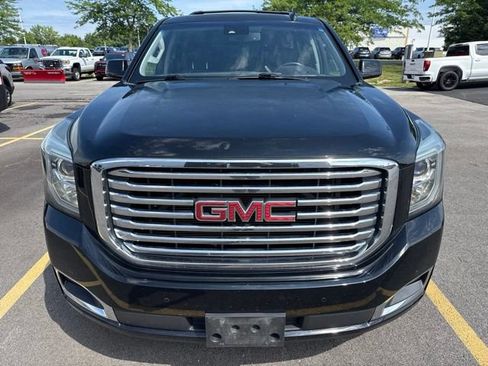 Used 2016 GMC Yukon XL SLT w/ Premium Edition AWD/4WD image 8