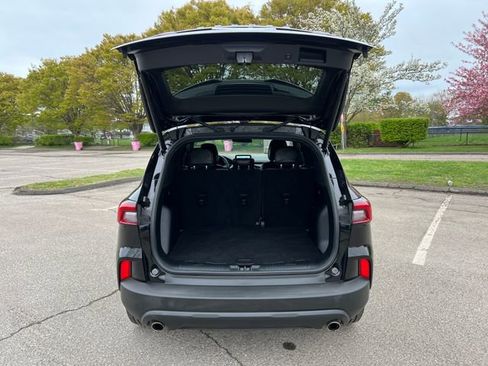Used 2025 Ford Escape ST-Line Select AWD/4WD image 28