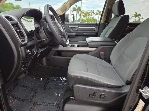 Used 2020 RAM 1500 Big Horn RWD image 27