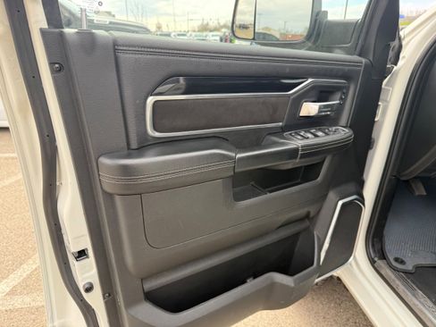 Used 2022 RAM 2500 Laramie w/ Night Edition AWD/4WD image 7