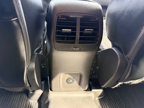 Used 2024 Ford Escape SE w/ Class II Trailer Tow Package FWD image 37