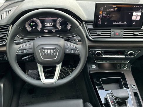 Used 2024 Audi Q5 e Premium image 14