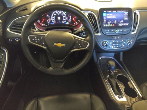 Used 2024 Chevrolet Malibu LT FWD image 22