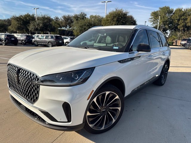 Used 2025 Lincoln Aviator Reserve w/ Equipment Group 201A AWD/4WD image 7