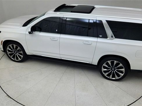 Used 2025 Cadillac Escalade ESV Premium Luxury Platinum image 84